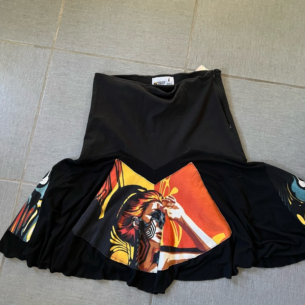 Animated closet skirt